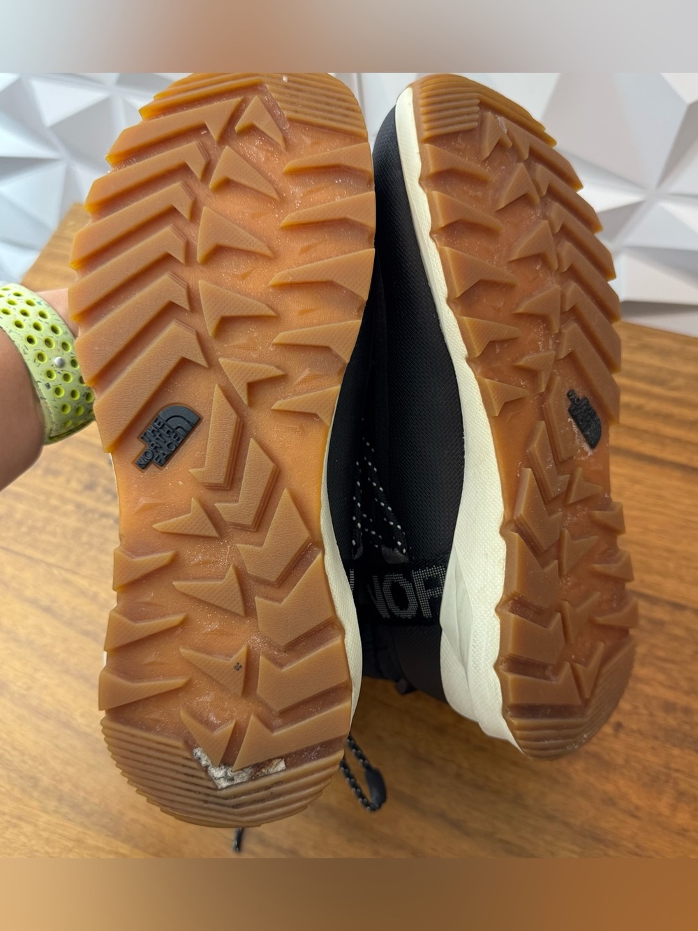 The North Face Women's ThermoBall Lace Up Waterproof Boots Size 6 - Picture 8 of 8